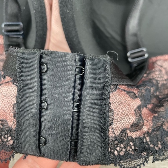 Torrid curve black padded underwire lace bra - Picture 6 of 13